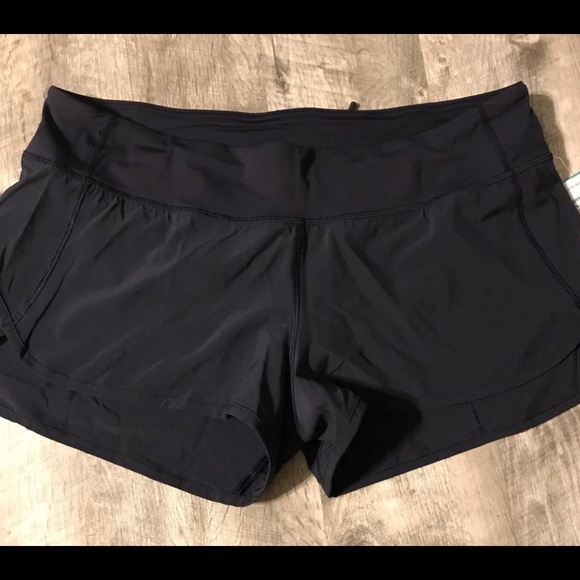 Lululemon Speed Shorts 10 - Picture 2 of 4